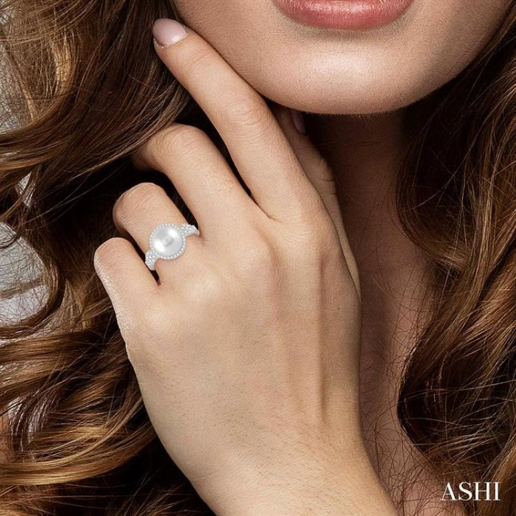 10 MM Cultured Pearl and 3/8 Ctw Round Cut Diamond Ring in 14K White Gold