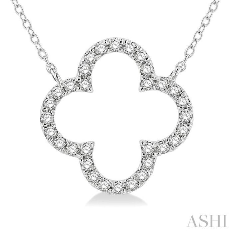 1/4 Ctw Clover Round Cut Diamond Pendant With Chain in 14K White Gold