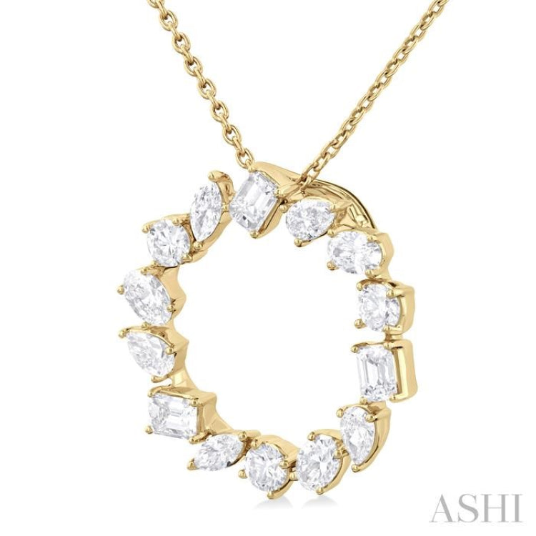 1 Ctw Circle Multi-Cut Diamond Fashion Pendant With Chain in 14K Yellow Gold
