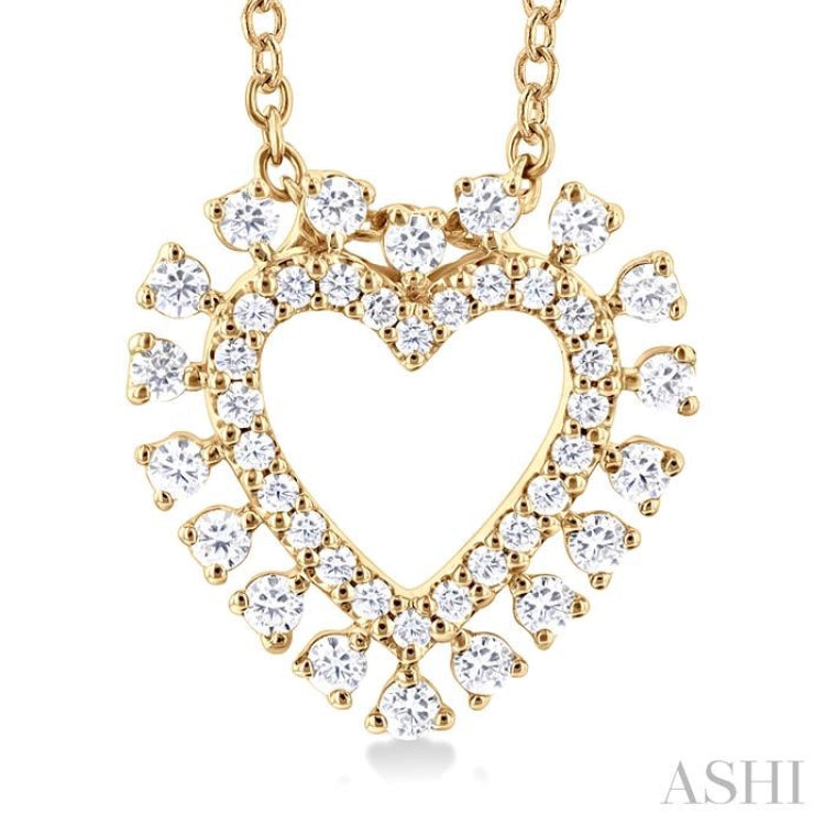 1/4 Ctw Heart Round Cut Diamond Fashion Pendant With Chain in 10K Yellow Gold