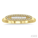 1/5 ctw Pod Center Baguette and Round Cut Diamond Stackable Petite Fashion Band in 10K Yellow Gold