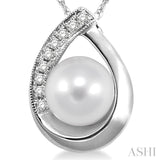 6.5 MM Round Shape Cultured Pearl and 1/20 Ctw Round Cut Diamond Pendant in 14K White Gold with Chain