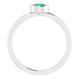 14K White 4.5 mm Natural Emerald Ring