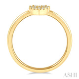 1/10 ctw Heart Charm Round Cut Diamond Petite Fashion Ring in 10K Yellow Gold