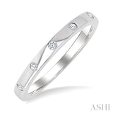 1/4 Ctw Flush Bezel Set Diamond Fashion Band in 14K White Gold