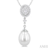 1/5 Ctw Sunflower 9X7 MM Cultured Pearl Drop and Round Cut Diamond Fashion Pendant With Chain in 14K White Gold