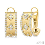 1/2 Ctw Round Cut Diamond Clover Fashion Hoop Earrings in 14K Yellow Gold